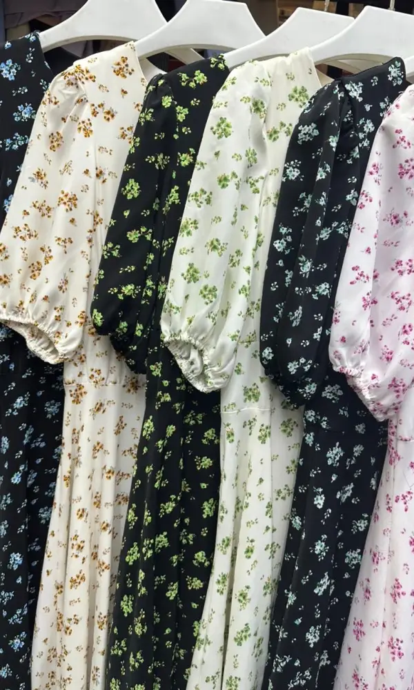 Платье в длине миди, цветочный принт ( р-р 42-48)