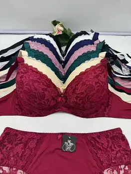 Комплект кружевного белья женский (р-р 95-110Е)