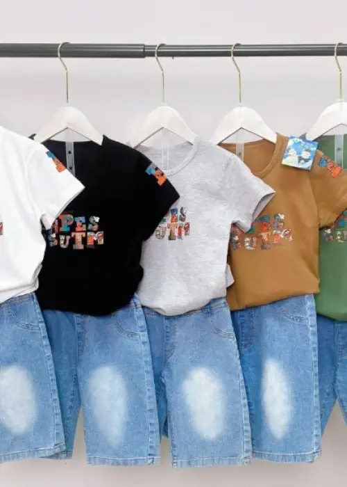Комплект с джинсовыми шортами на мальчика ( р-р 96-120)