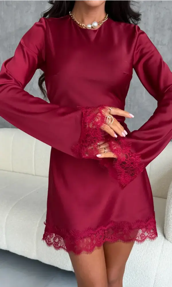 Шёлковое мини-платье с гипюром р-р 42-44