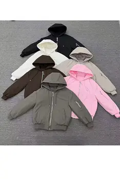 Бомбер с капюшоном женский р-р 42-48