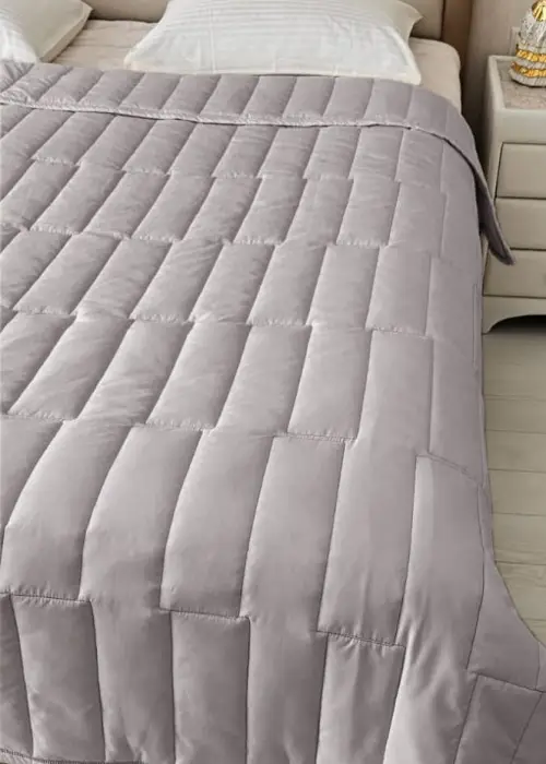 Одеяло всесезонное с синтепоном 200*210