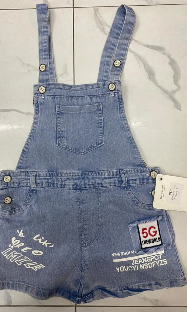 Джинсовый комбинезон на девочку ( 4-8 лет)