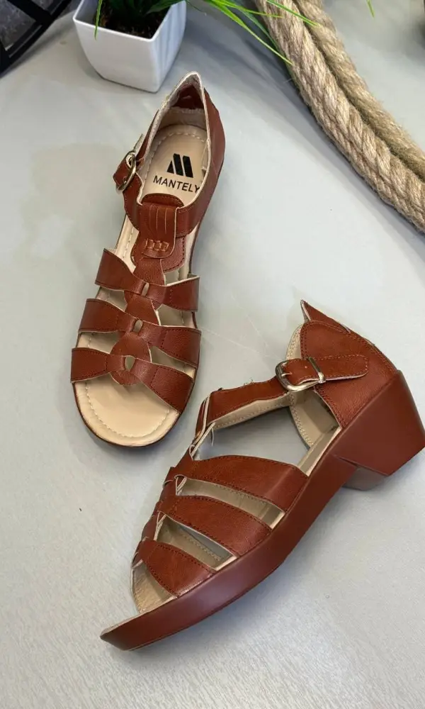 Танкетки женские экокожа на каблучке ( р-р 36-41)