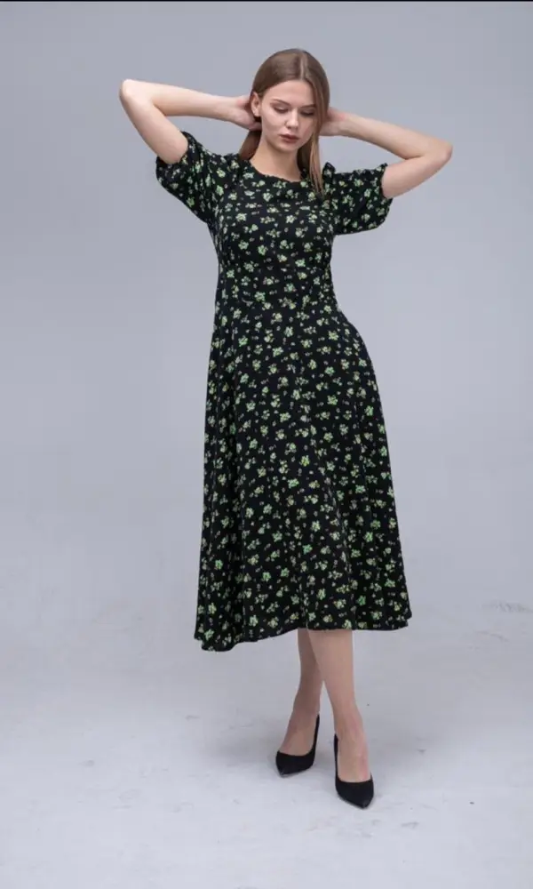Платье в длине миди, цветочный принт ( р-р 42-48)
