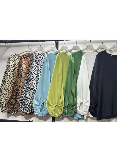 Блузка женская с леопардовым принтом р-р 48-54