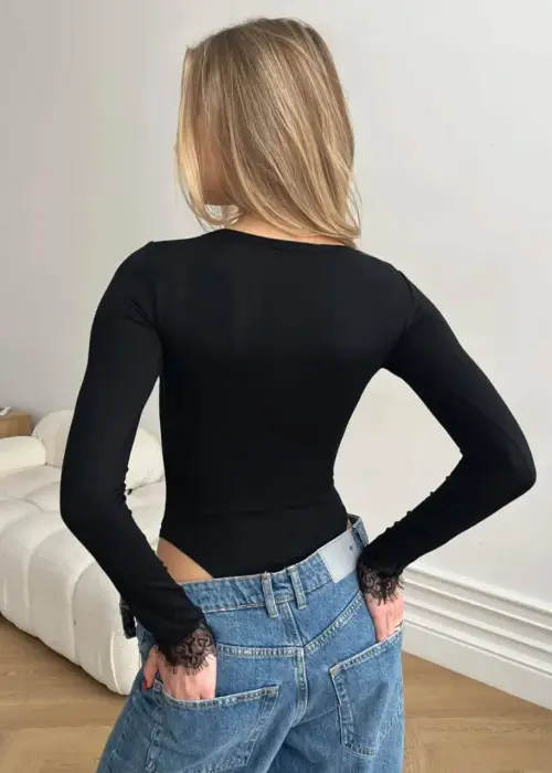 Боди женское с кружевом V-вырез р-р SS/MM