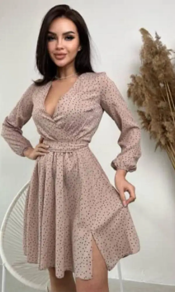 Платье на резинке женское, в горошек ( р-р 42-48)