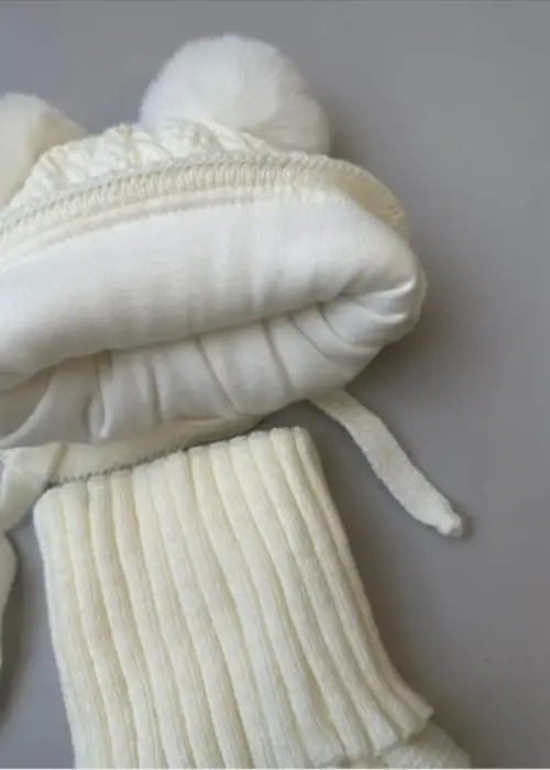 Комплект для девочки шапка с ушками и снуд р-р 48-52