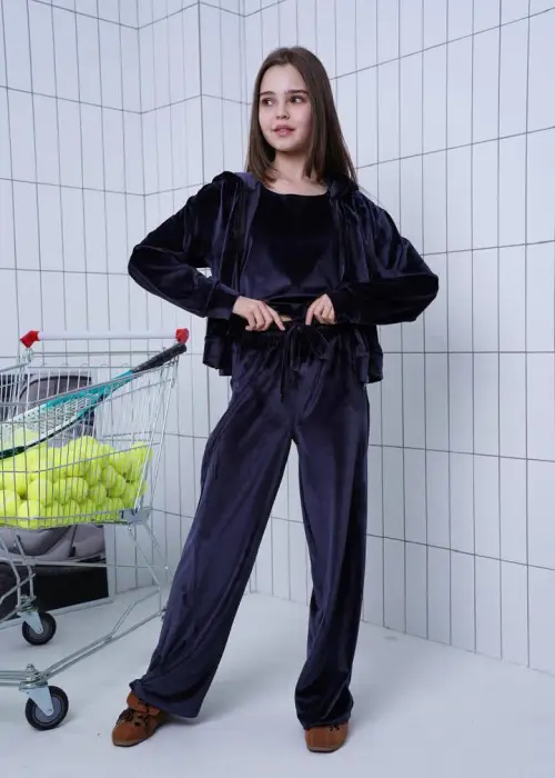 Костюм тройка велюровый для девочки р-р 36-44