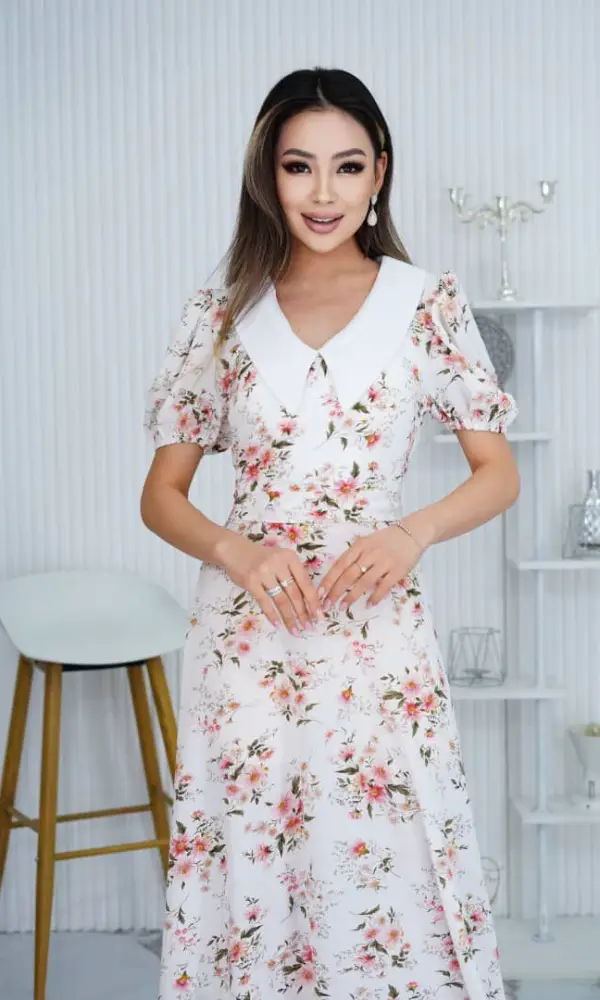 Платье нарядное с белым воротом ( р-р 42-48)