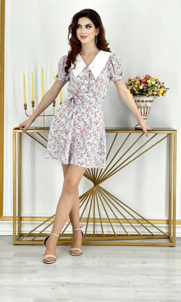 Летнее платье с белым воротничком цветочный принт ( р-р 42-48)