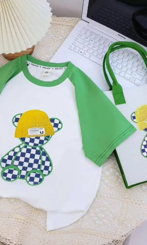 Комплект на девочку футболка-сумочка ( р-р 110-150)