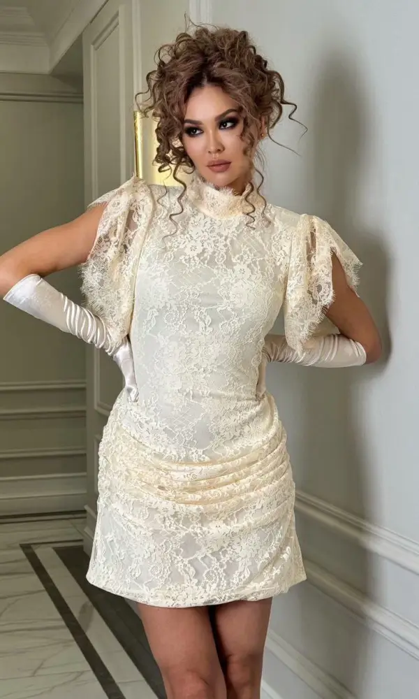 Платье нарядное кружевное женское р-р 42-44