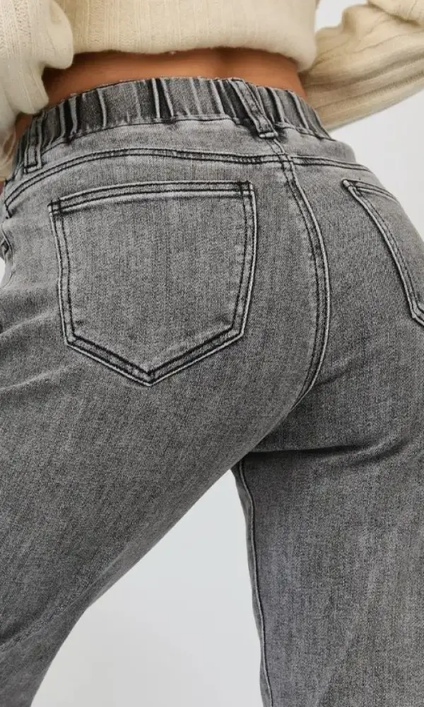 Женские джинсы МОМ на резинке (р-р 30-36) 