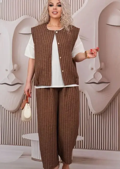 Костюм тройка женский (р-р 48-54)