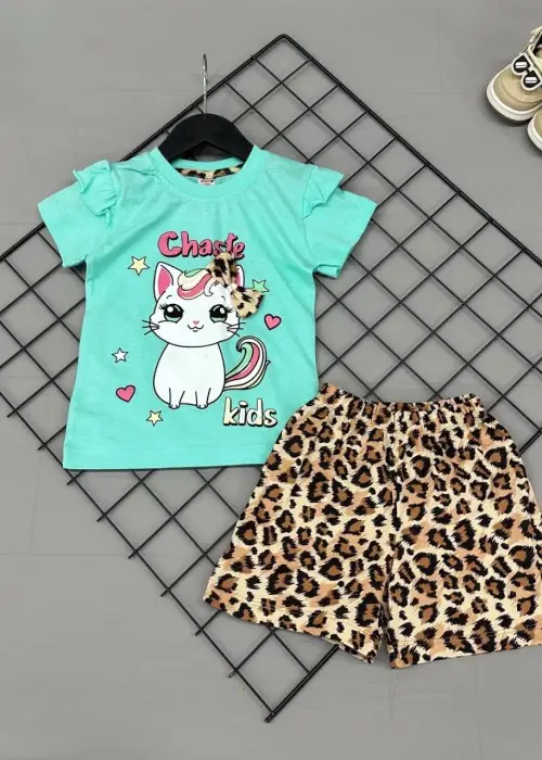 Комплект летний на девочку с леопардовыми шортами ( 6-9 лет)
