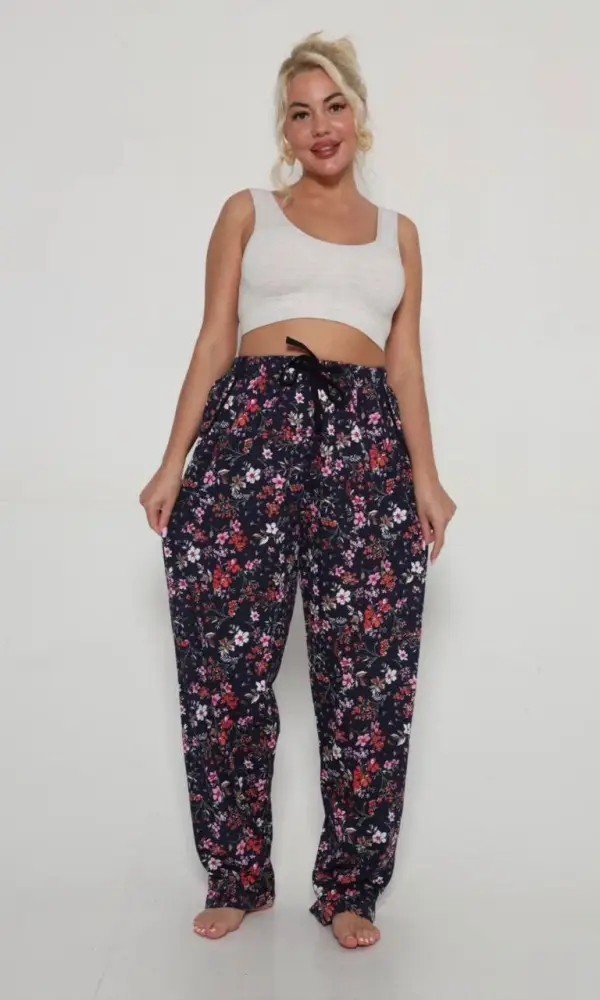 Брюки домашние на резинке женские р-р 58-66