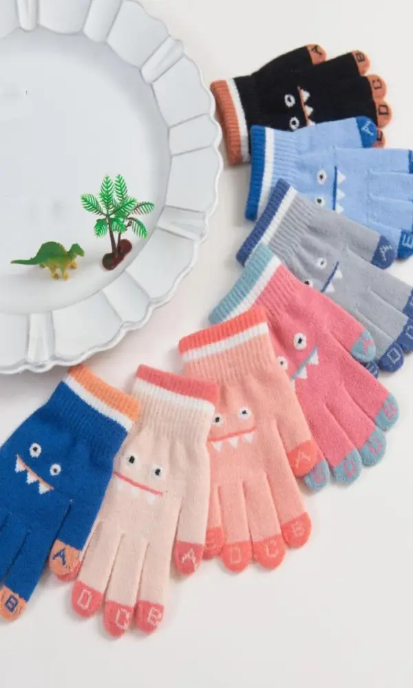 Перчатки для мальчика и девочки 3-5 лет
