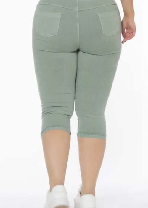 Бриджи женские джинсовые. Однотонные, плотные, большой размер. С карманами (2XL-5XL).