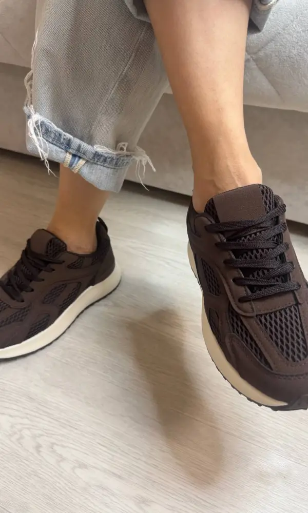 Кроссовки женские р-р 36-41