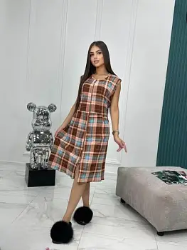 Халат женский на молнии без рукавов (р-р 50-60)