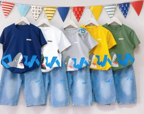 Комплект летний джинсовые шорты-футболка на мальчика ( р-р 114-138)