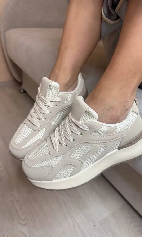 Кроссовки женские р-р 36-41