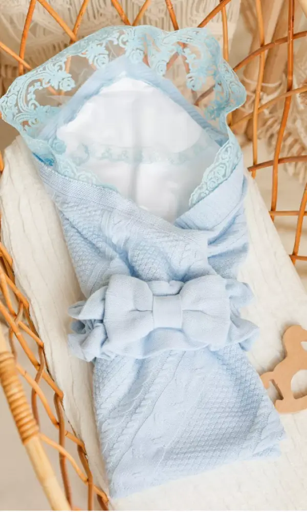 Конверт на выписку (одеяло, уголок, распашонка, шапка, повязка)