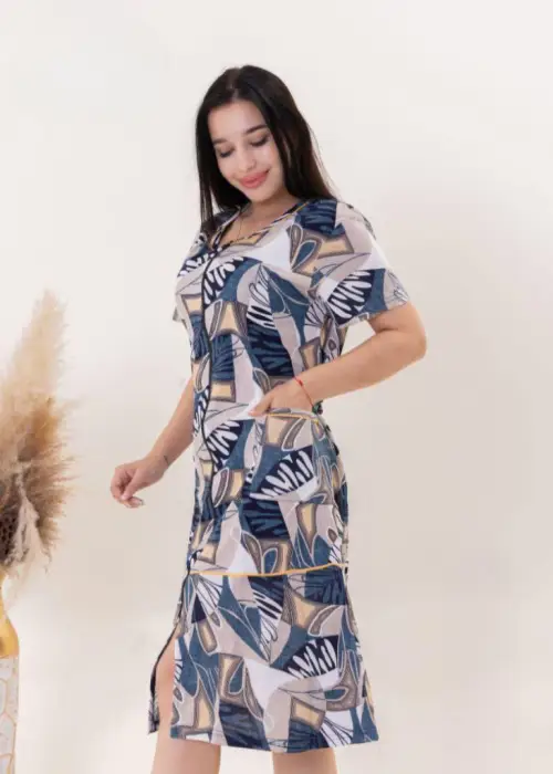 Халат женский на молнии (р-р 50-60)