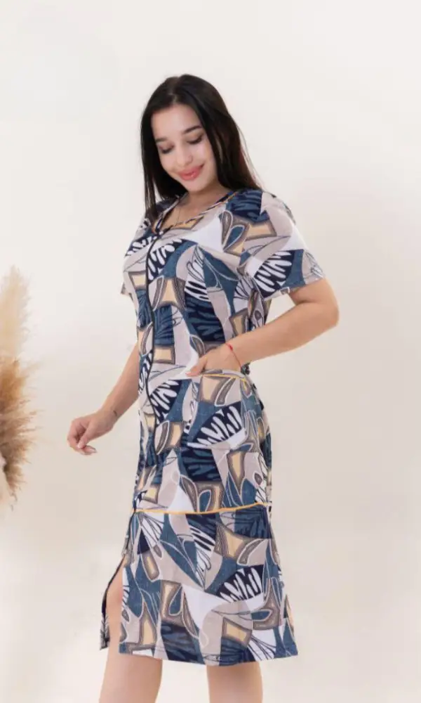 Халат женский на молнии (р-р 50-60)