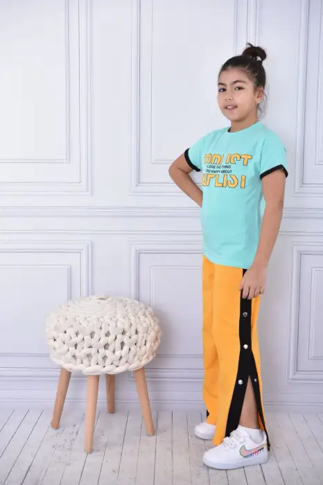 Костюм летний на девочку, брюки на клепках ( 8-12 лет)
