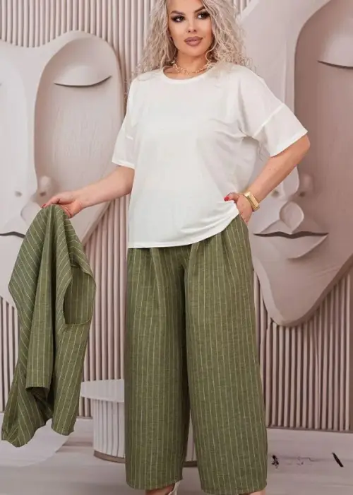 Костюм тройка женский (р-р 48-54)