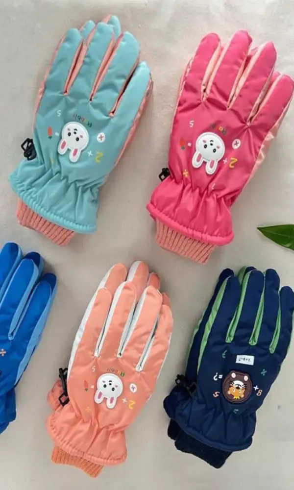 Перчатки для девочки и мальчика непромокаемые с мехом 4-6 лет 