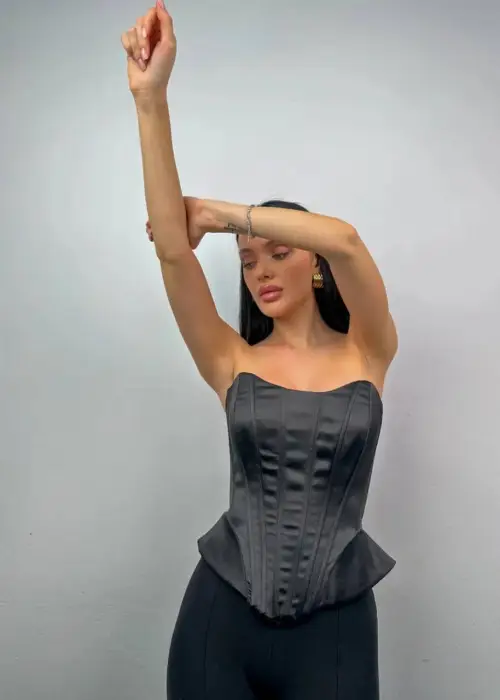 Топ - корсет шелковый на шнуровке вечерний р-р SS/MM