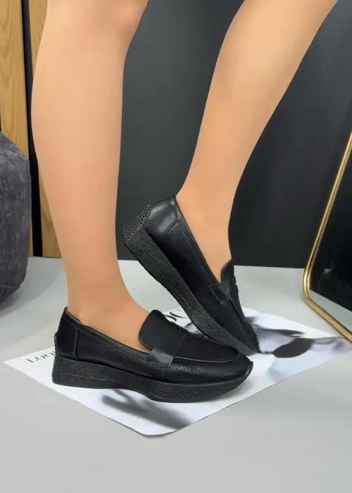 Лоферы с перфорацией кожаные женские (р-р 36-40)