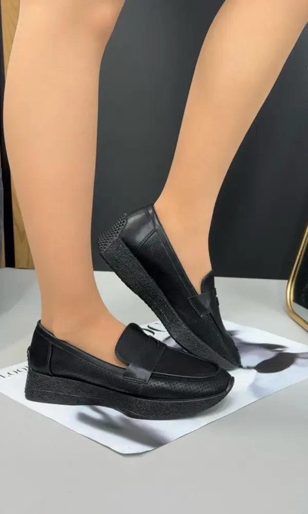 Лоферы с перфорацией кожаные женские (р-р 36-40)