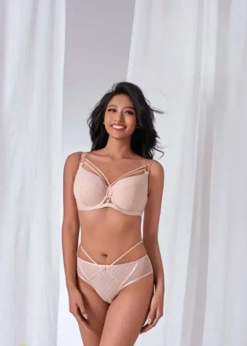 Бюстгальтер женский с декоративными элементами (р-р 80E-100E)