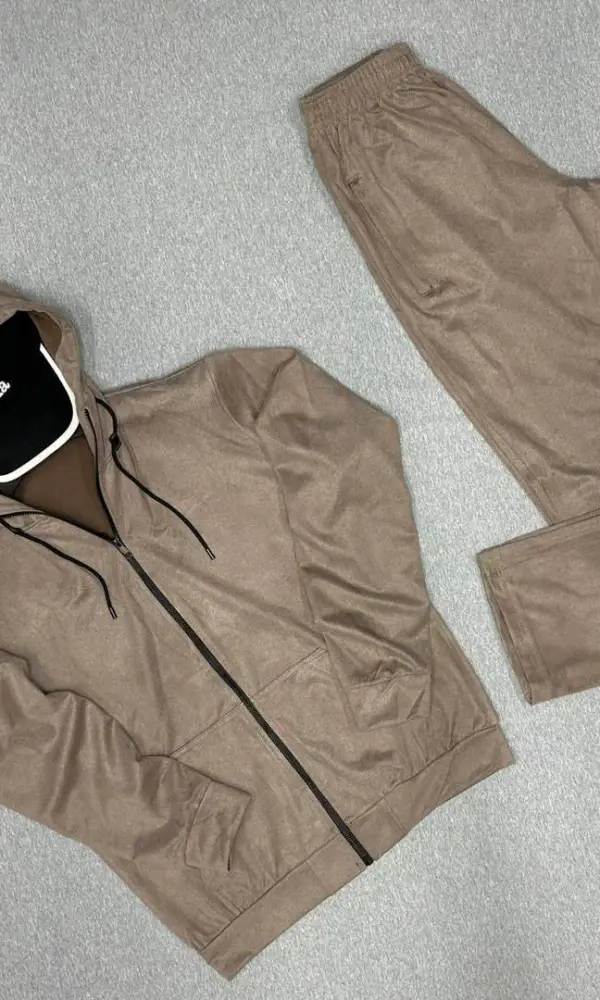 Костюм мужской спортивный с капюшоном , микровельвет ( р-р 46-52)