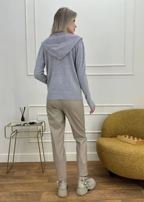 Джемпер женский однотонный вязаный с капюшоном р-р 44-50