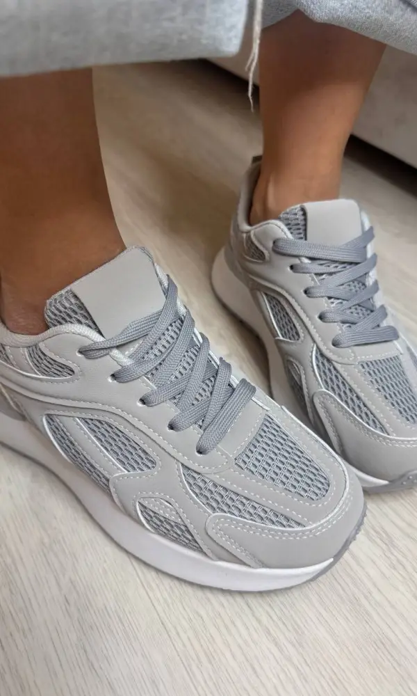 Кроссовки женские р-р 36-41