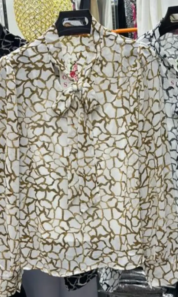 Блуза шифоновая нарядная с бантом ( р-р 42-48)
