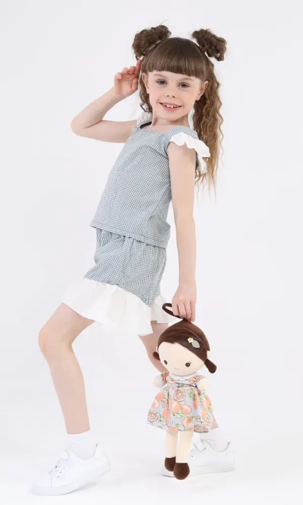 Легкий комплект в клетку на девочку с шортами ( 3-7 лет)