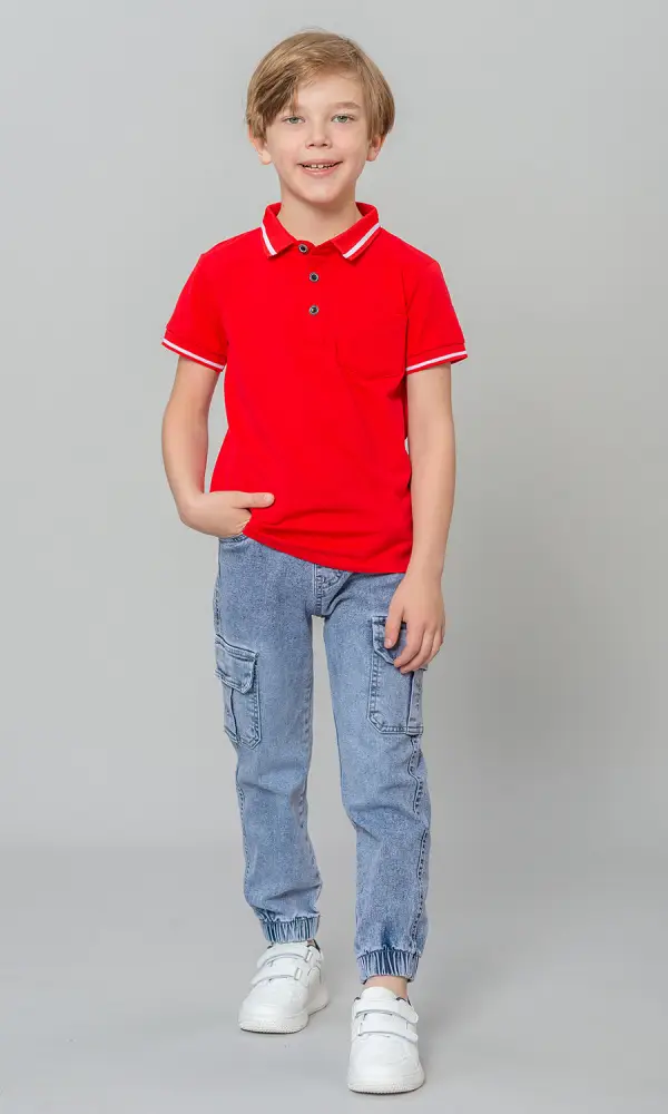 Футболка поло, однотонная с карманом и вышивкой, на пуговицах, для мальчика (4-8лет)