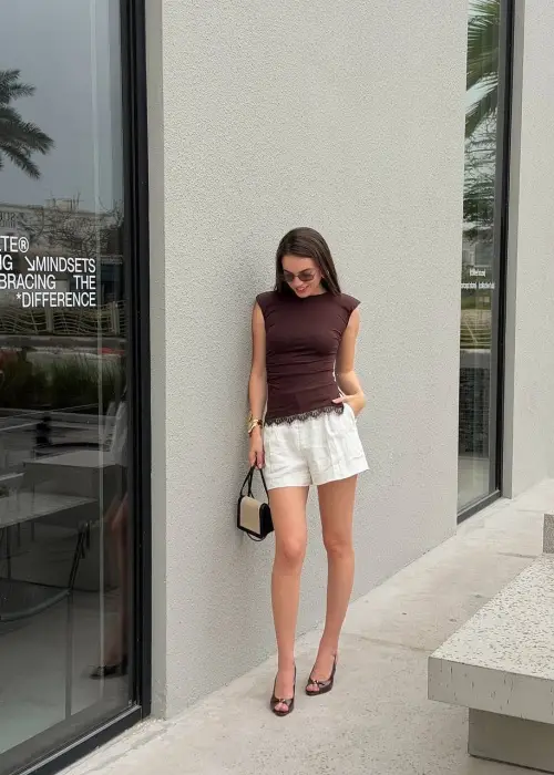 Топ с разрезом сбоку кружевной женский (р-р 42-44)