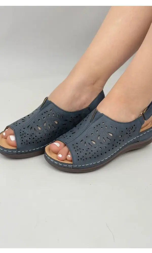 Босоножки с ремешком-липучкой женские (р-р 36-42)