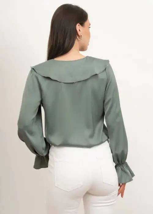 Блузка женская шёлковая с воланами р-р 42-48