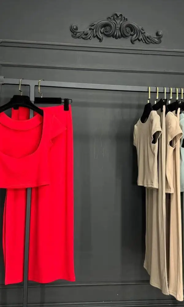 Костюм в рубчик , топ-юбка макси ( р-р 42-44)