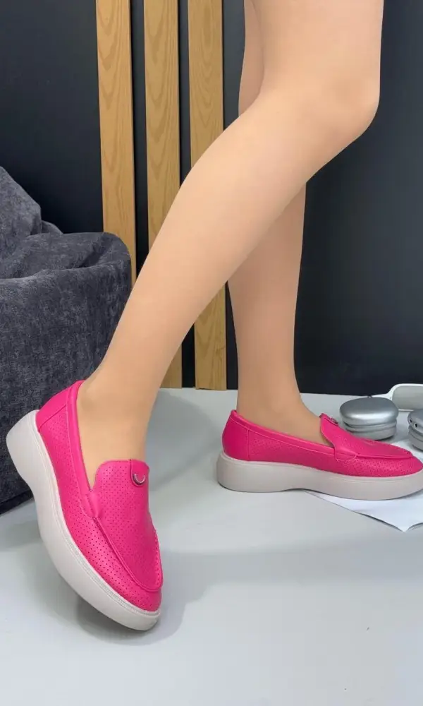 Лоферы кожаные с перфорацией женские (р-р 36-40)