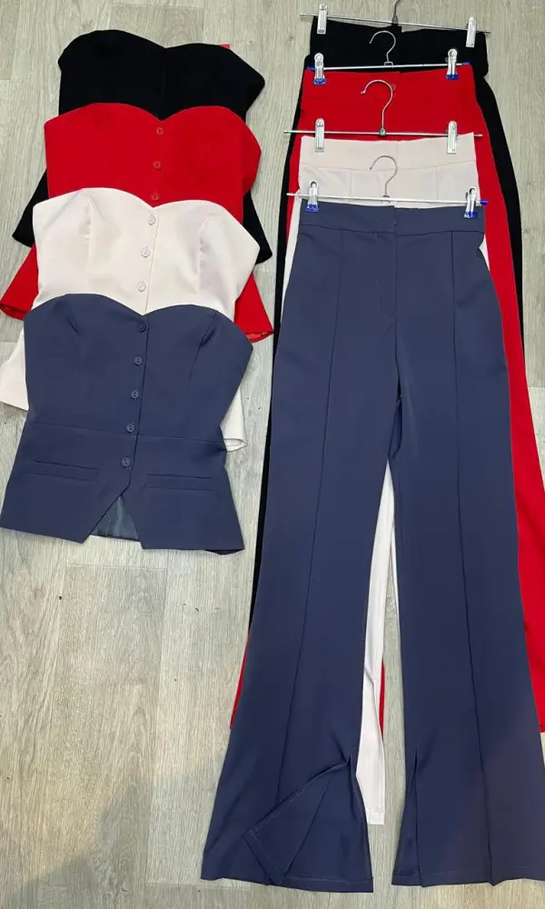 Костюм вечерний брючный с корсетом ( р-р 42-44)